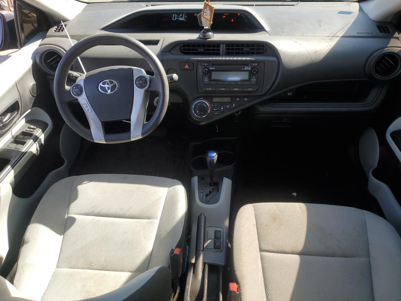 JTDKDTB38E1558427 2014 Toyota Prius C