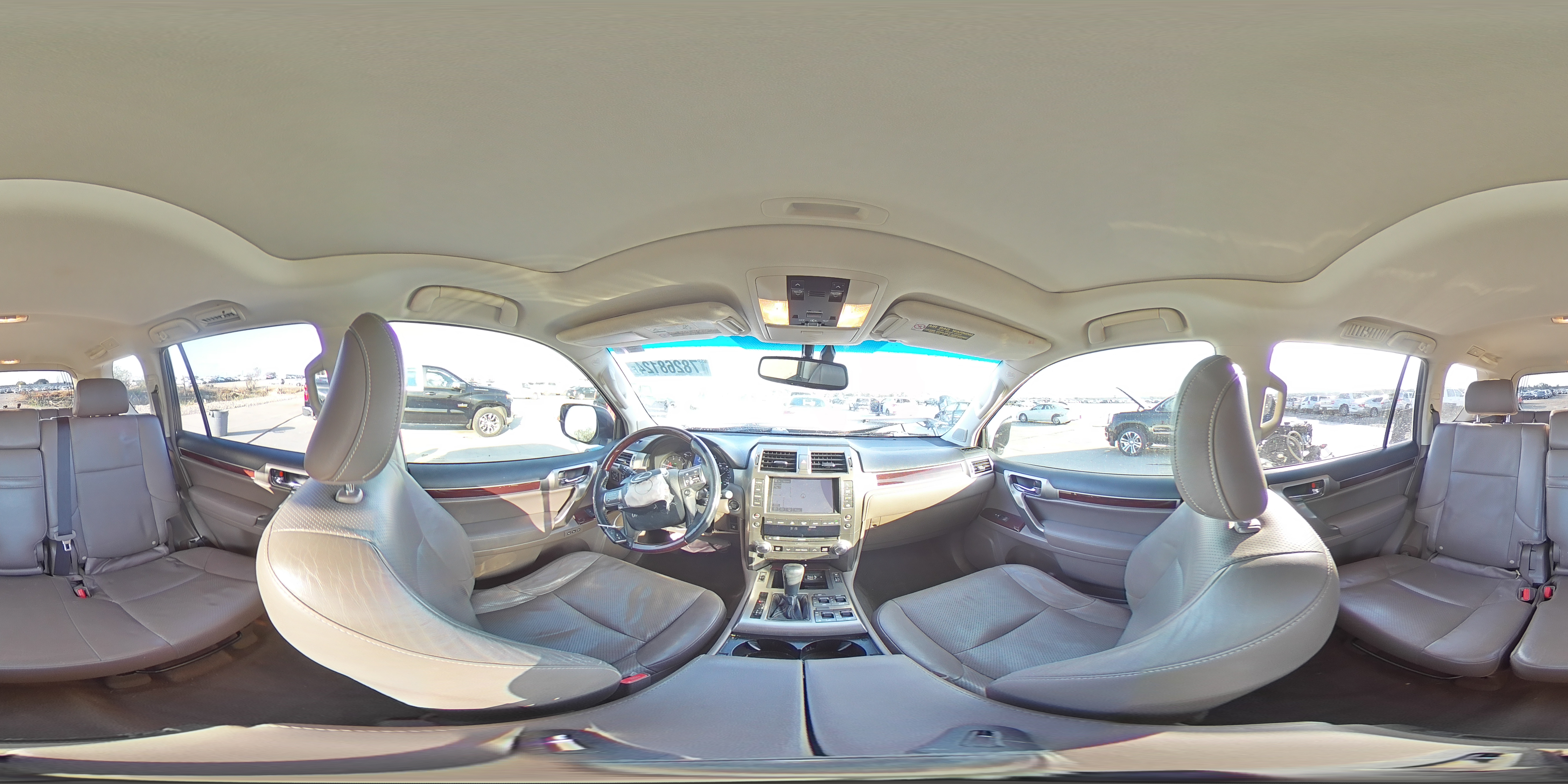 2014 Lexus GX - Image 15