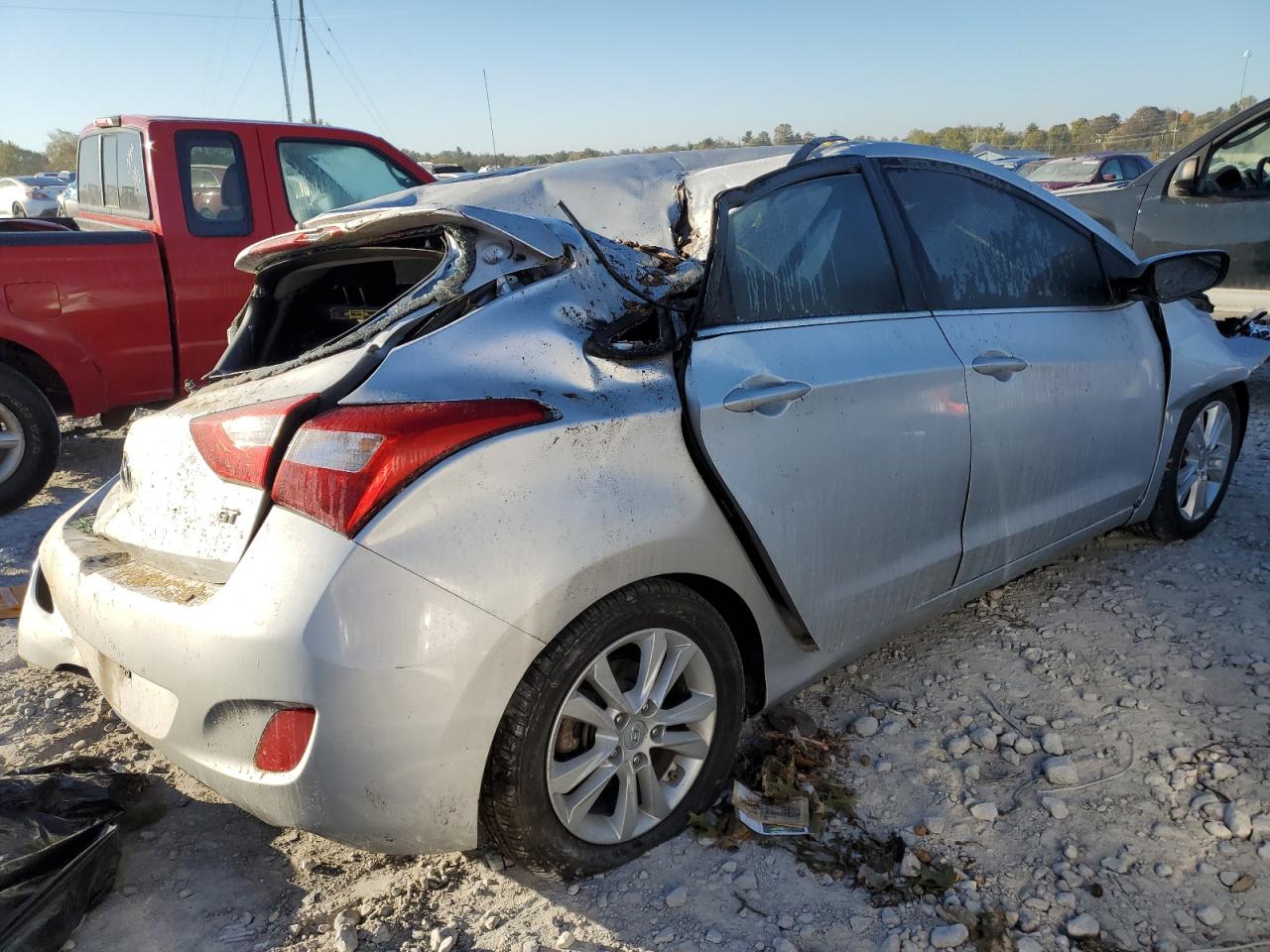 2014 Hyundai Elantra - Image 3