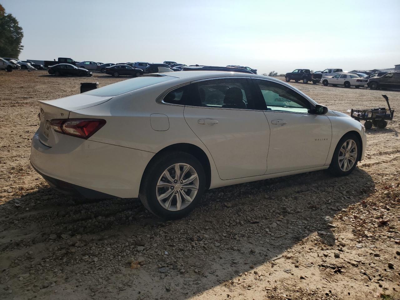2020 Chevrolet Malibu - Image 3