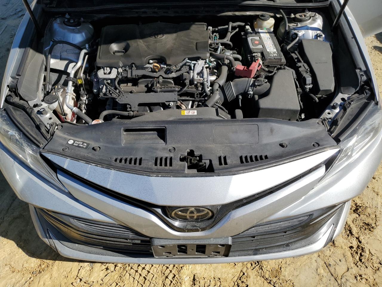 2018 Toyota Camry - Image 12