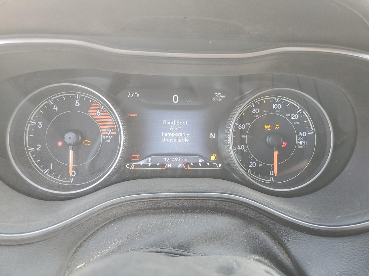 2019 Jeep Cherokee - Image 9