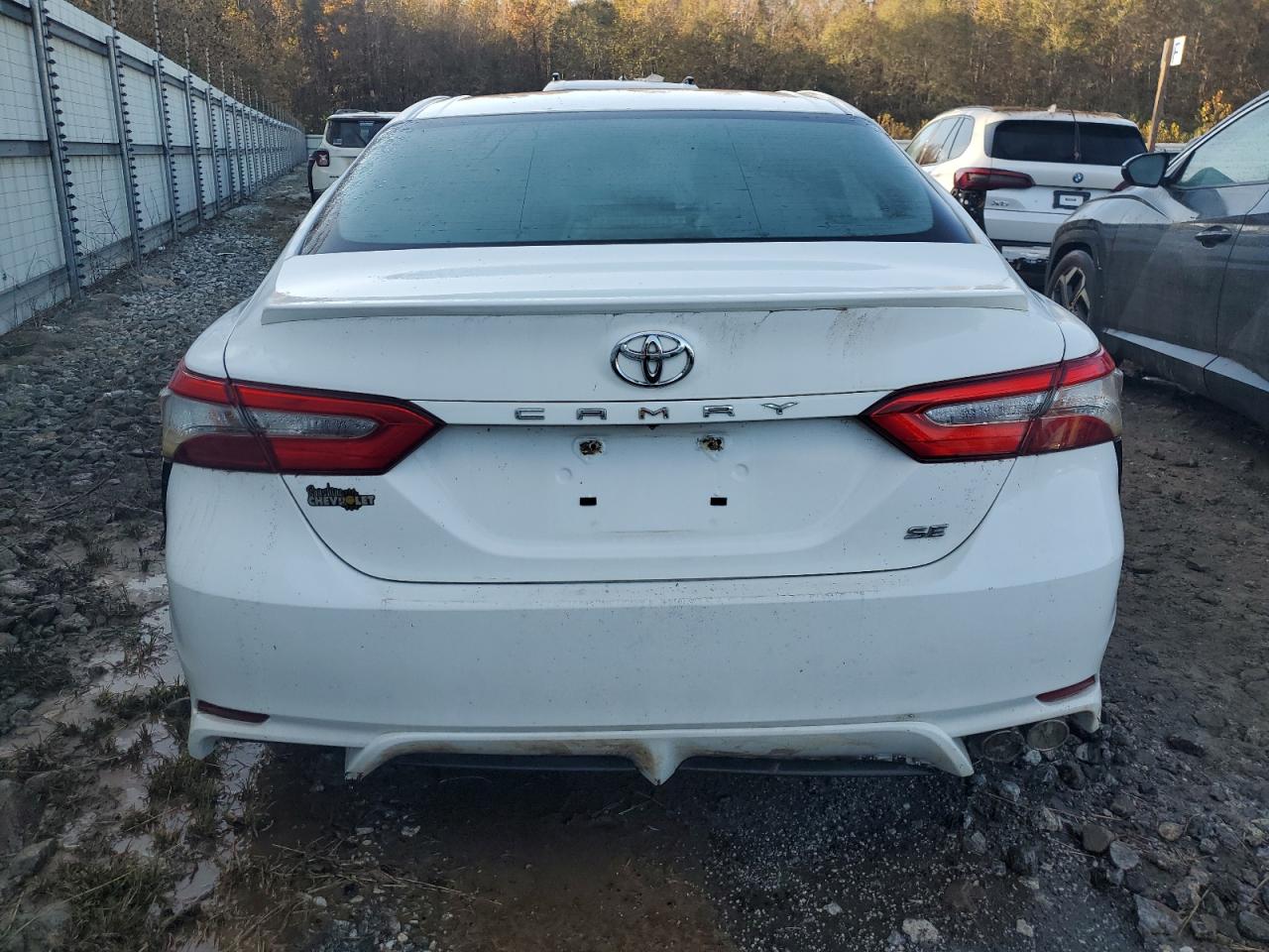 VIN 4T1B11HK5JU596052 2018 TOYOTA CAMRY no.6