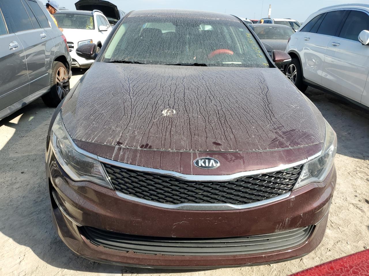 2017 Kia Optima Lx VIN: 5XXGT4L32HG124137 Lot: 76233354