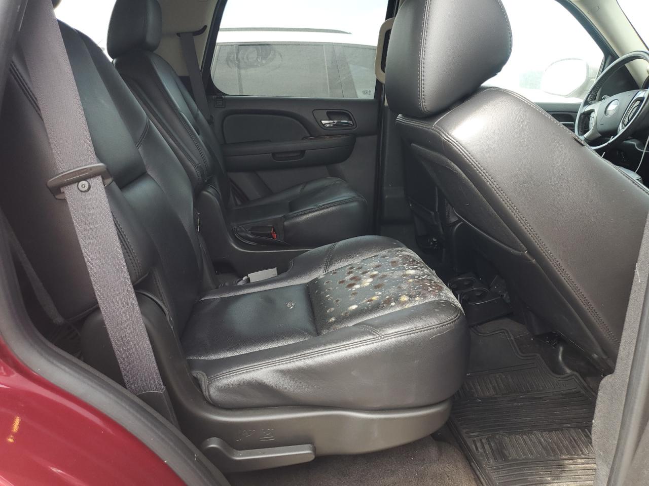 2011 Chevrolet Tahoe - Image 11