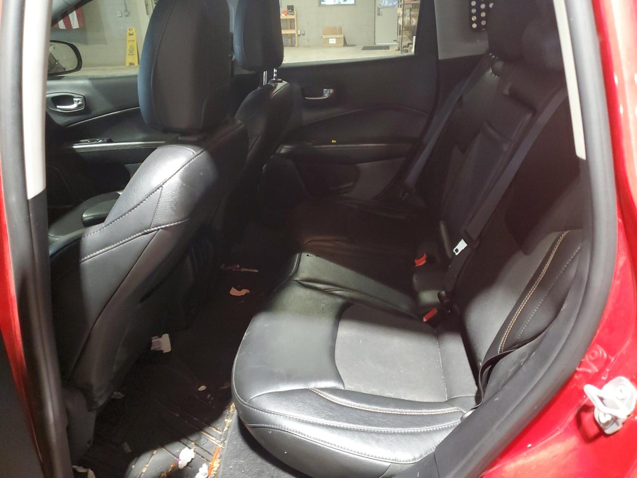 2018 Jeep Compass - Image 11