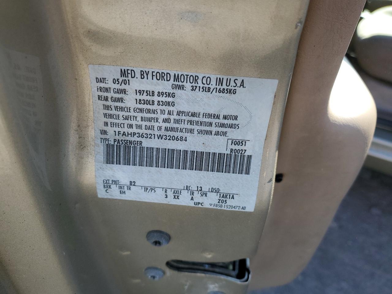 2001 Ford Focus - Image 12