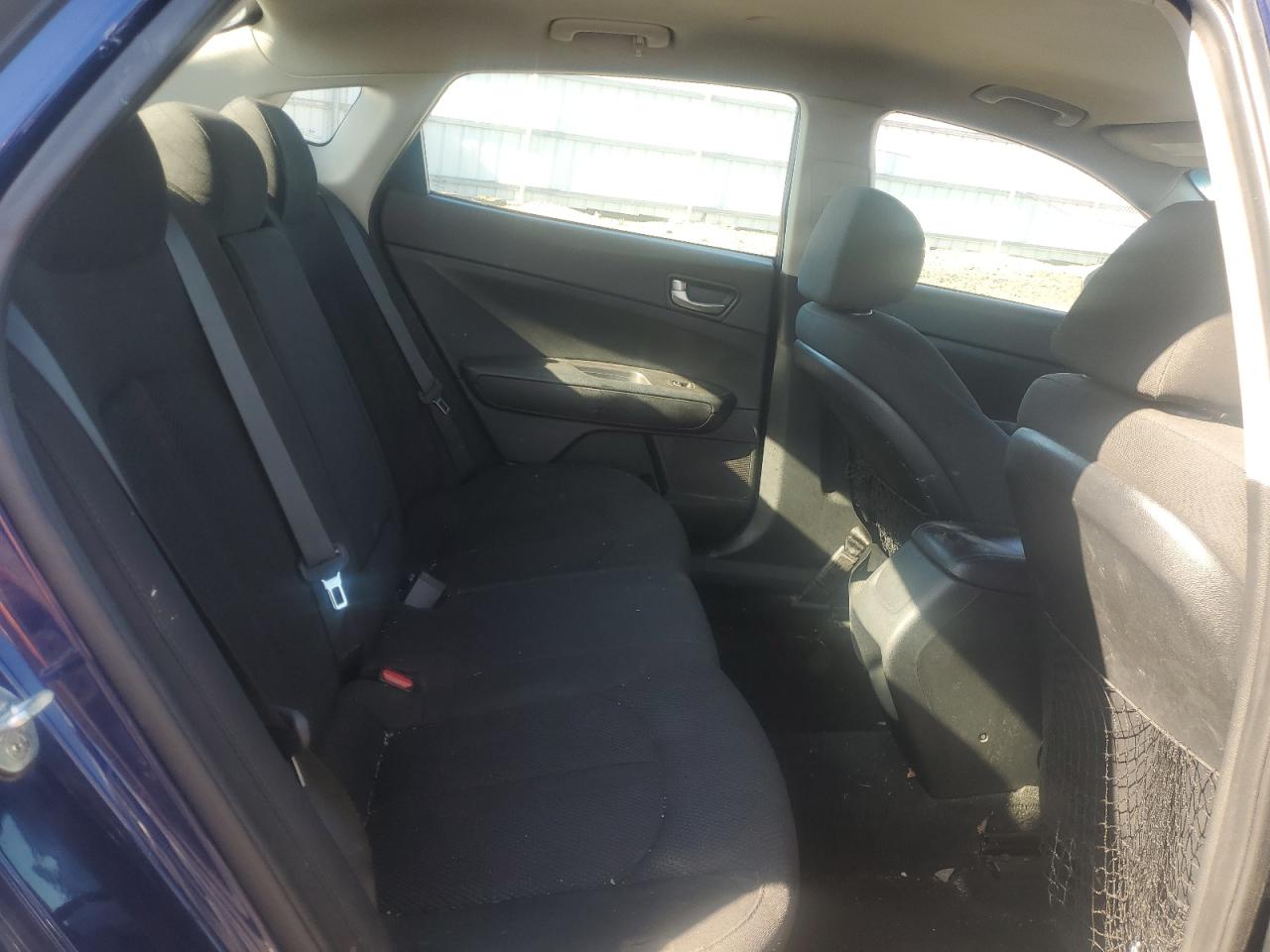 2019 Kia Optima - Image 10