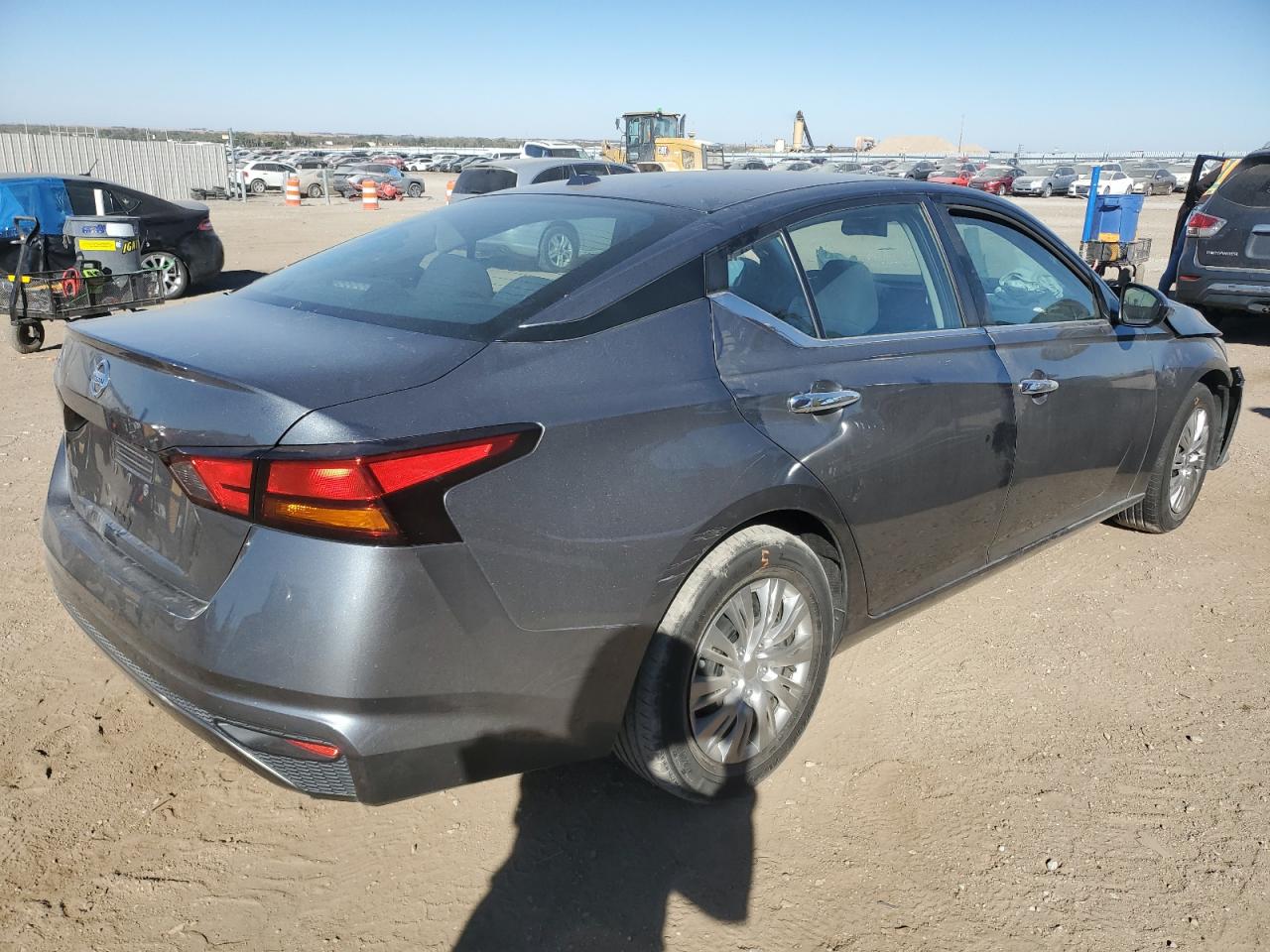 2019 Nissan Altima - Image 3