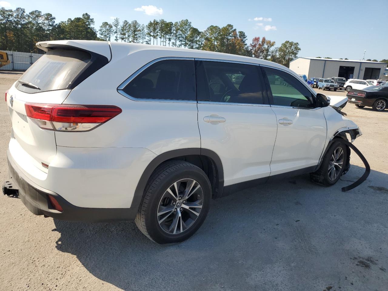 2019 Toyota Highlander - Image 3