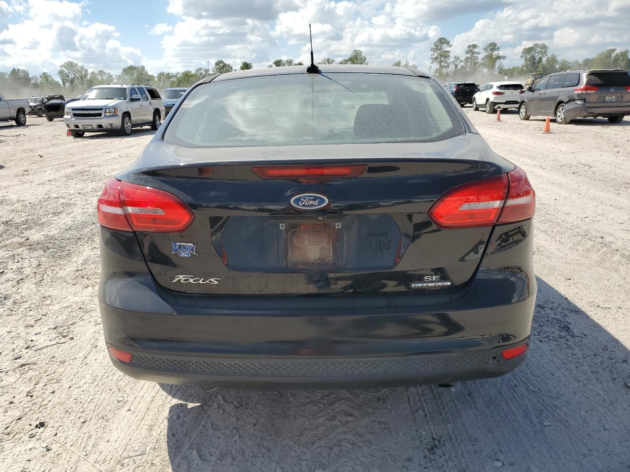 2016 Ford Focus Se VIN: 1FADP3F27GL394988 Lot: 74371914