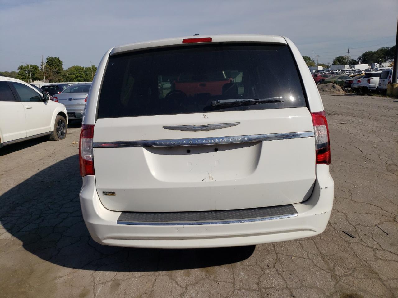 2C4RC1BGXGR173619 2016 Chrysler Town & Country Touring