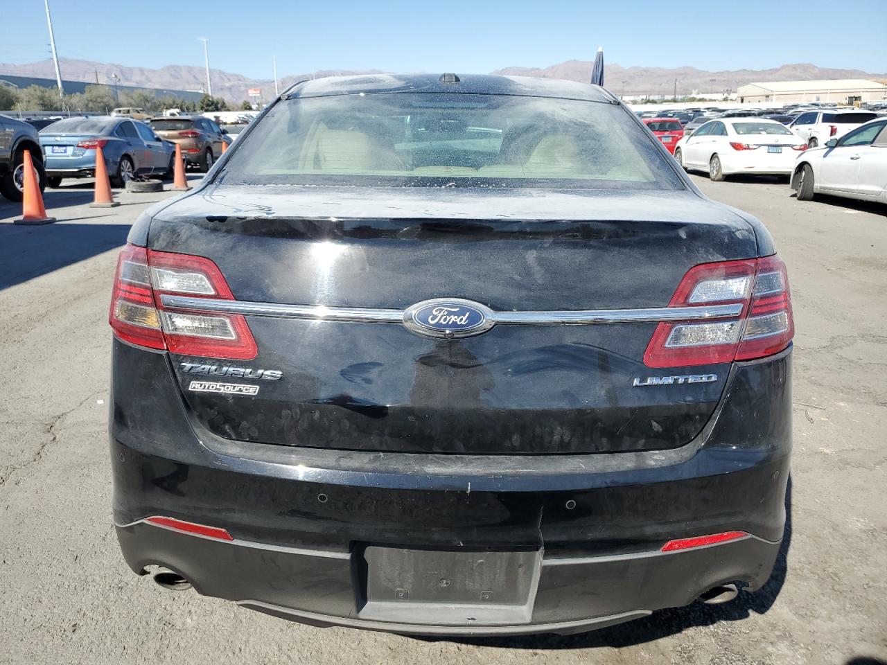 2018 Ford Taurus Limited VIN: 1FAHP2F82JG110313 Lot: 76283034