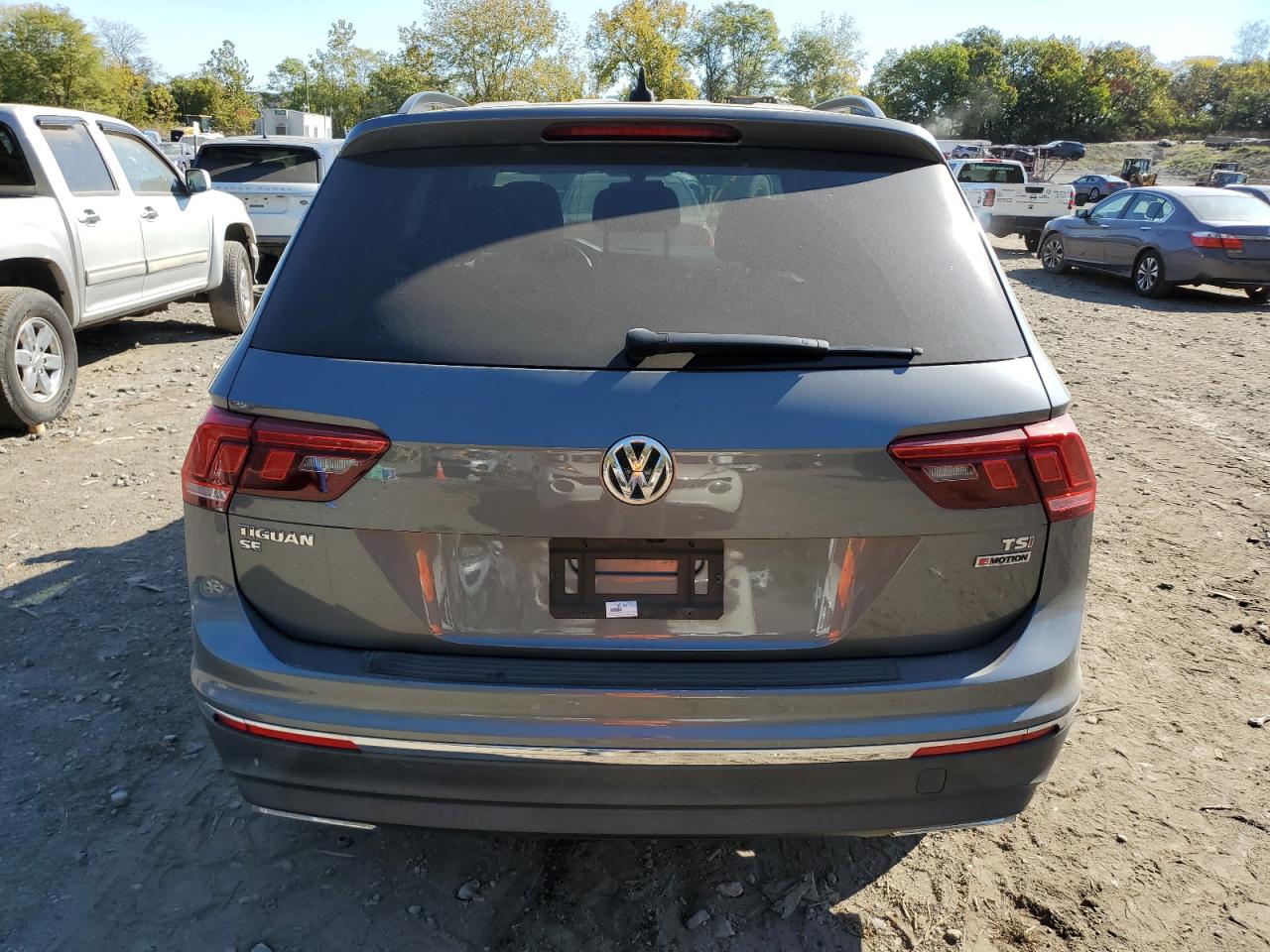 2018 Volkswagen Tiguan Se VIN: 3VV2B7AXXJM107371 Lot: 75485174