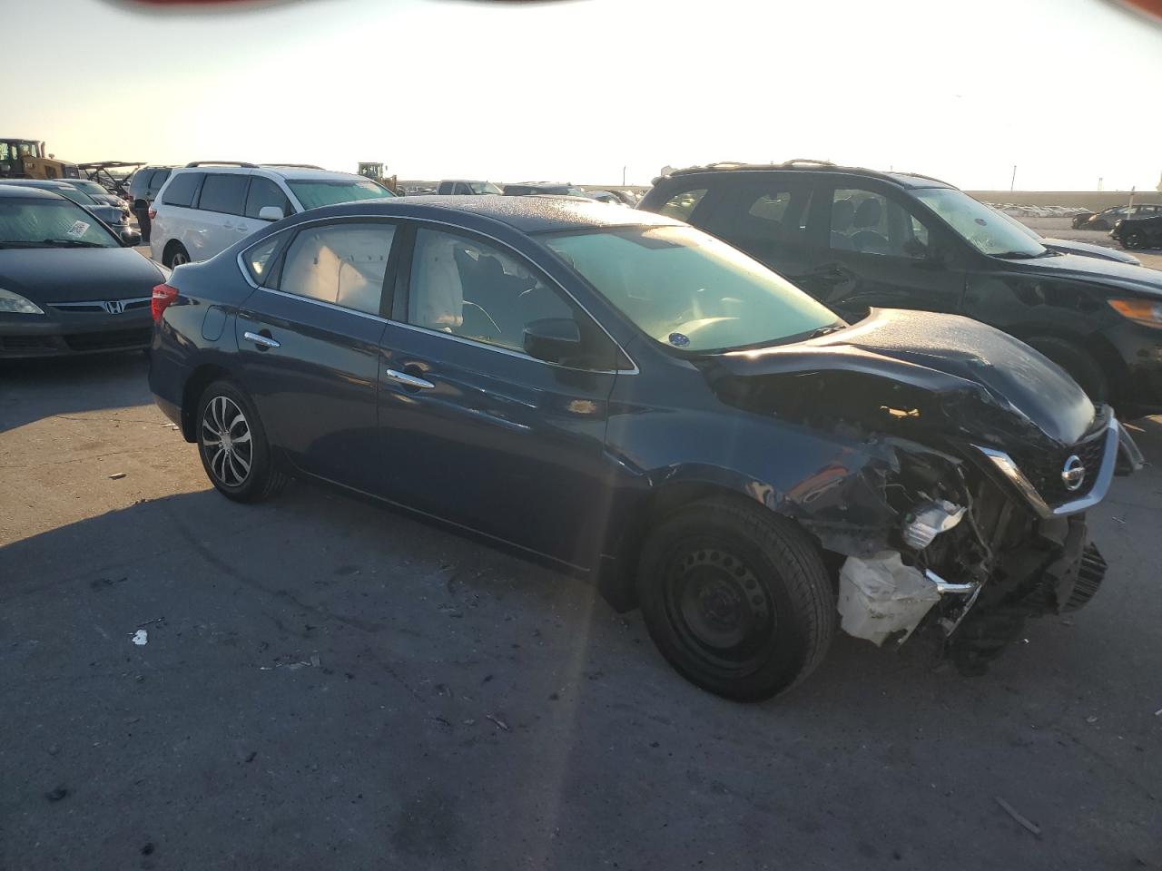 2016 Nissan Sentra - Image 4