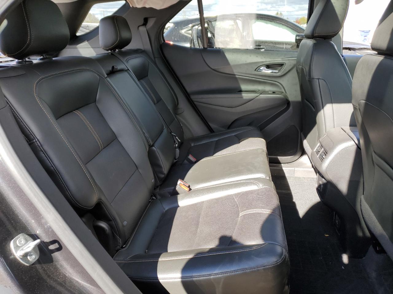 2022 Chevrolet Equinox - Image 10