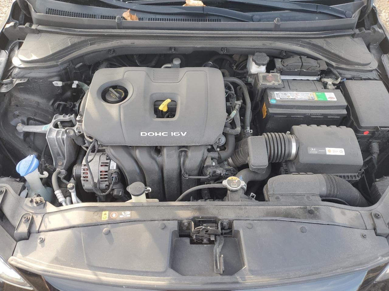 2018 Hyundai Elantra - Image 13