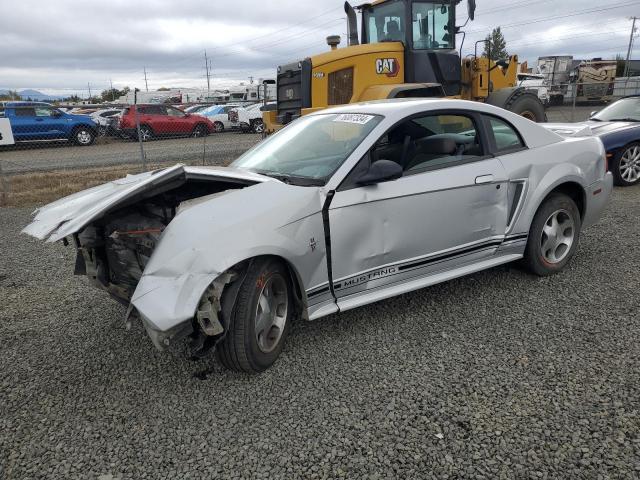 2000 Ford Mustang 