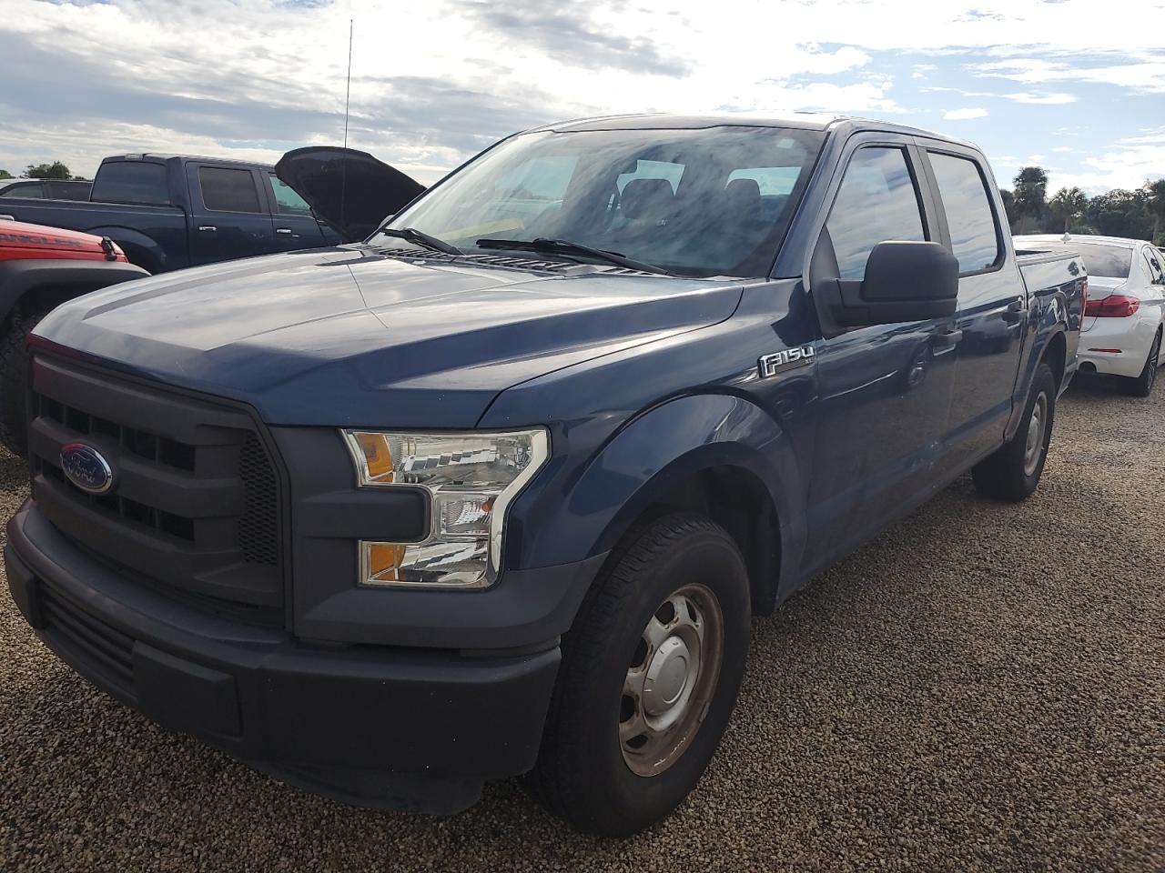 VIN 1FTEW1C84FKF21473 2015 FORD F-150 no.1