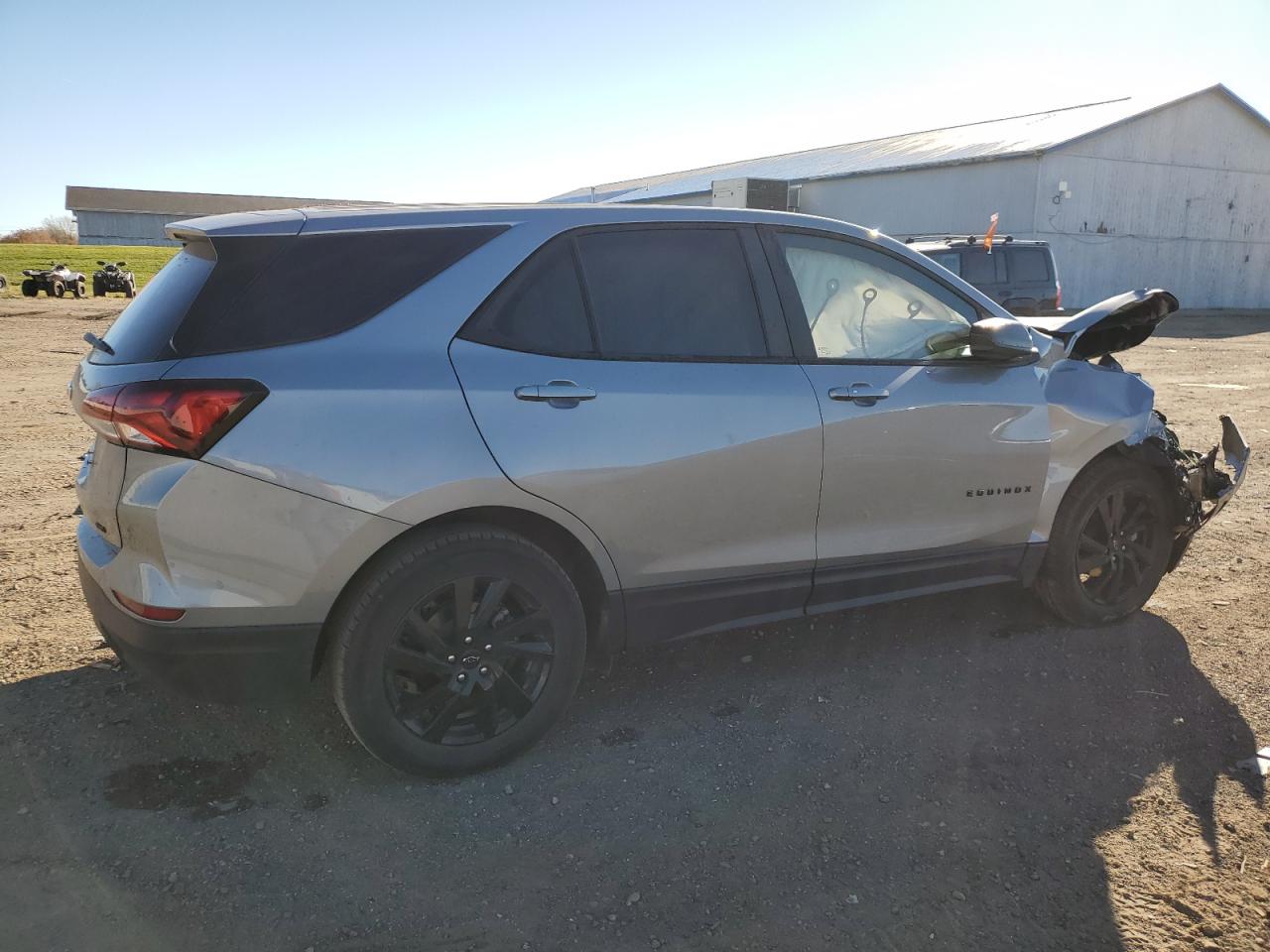 2023 Chevrolet Equinox - Image 3