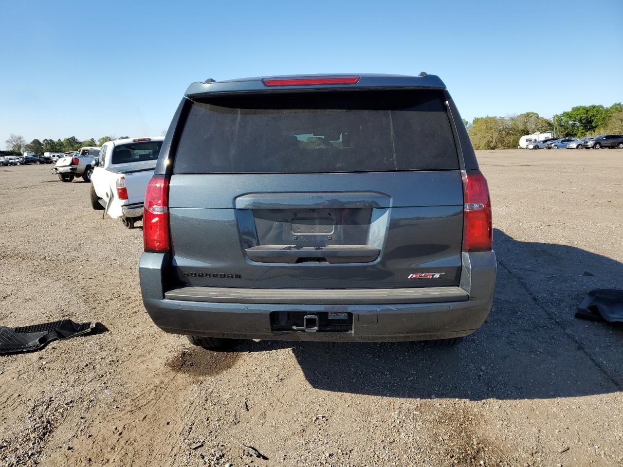 1GNSKHKC6KR306120 2019 Chevrolet Suburban K1500 Lt