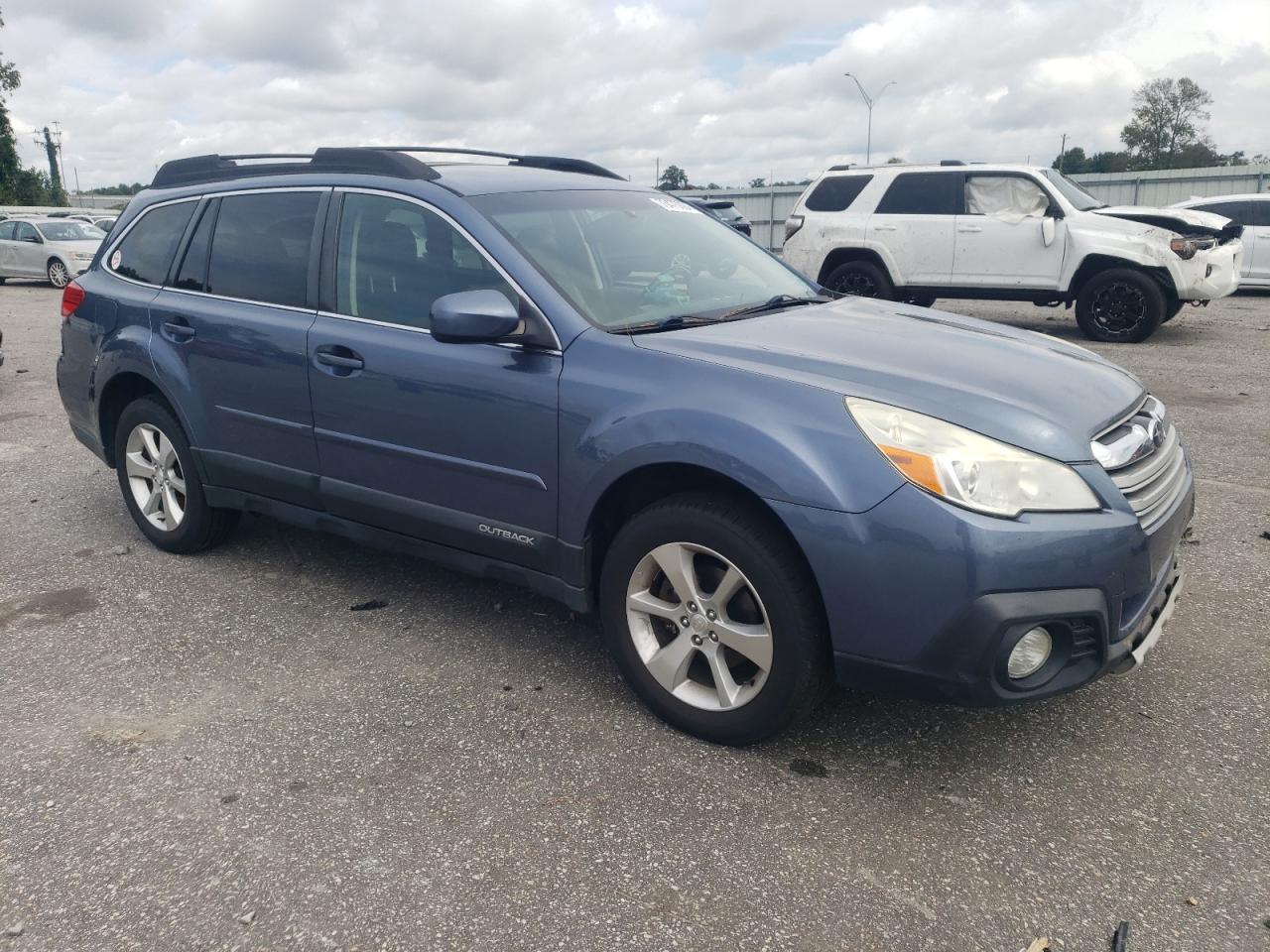 2013 Subaru Outback - Image 4