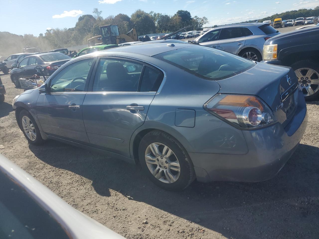 2011 Nissan Altima - Image 2