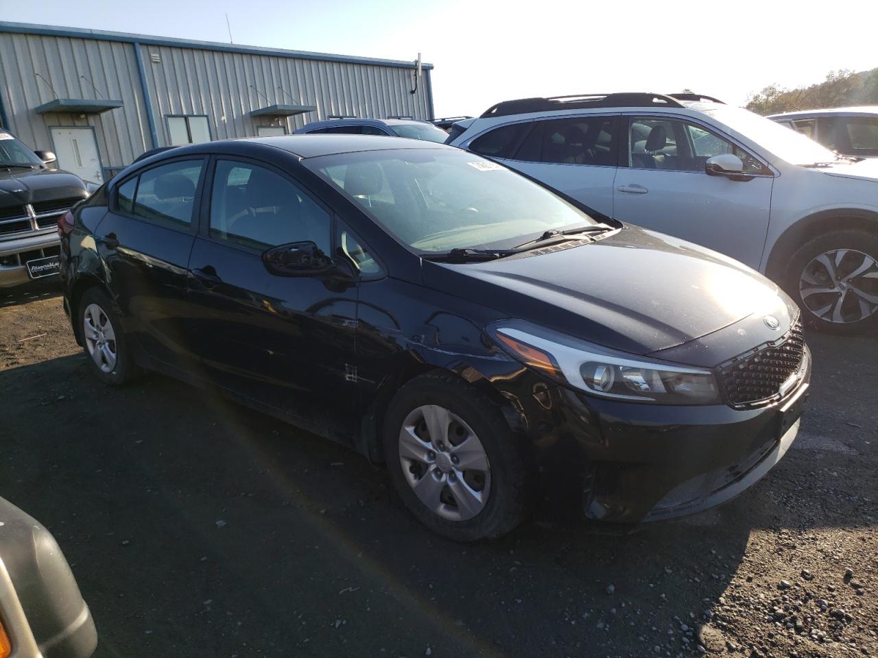 2017 Kia Forte - Image 4