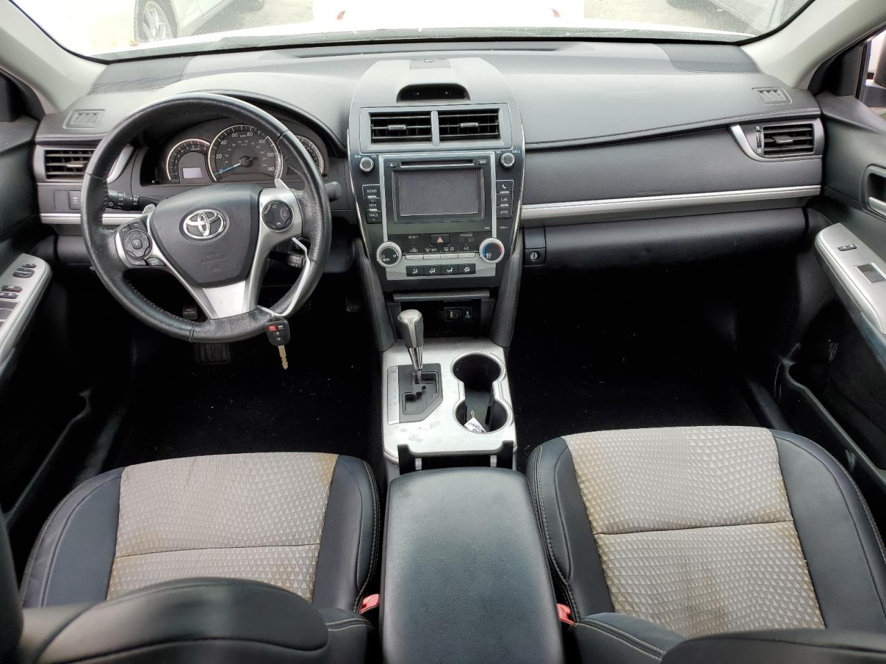 2012 Toyota Camry - Image 5
