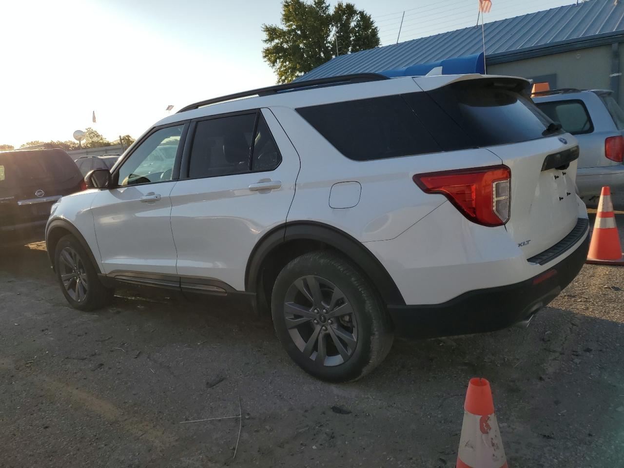 2021 Ford Explorer - Image 2