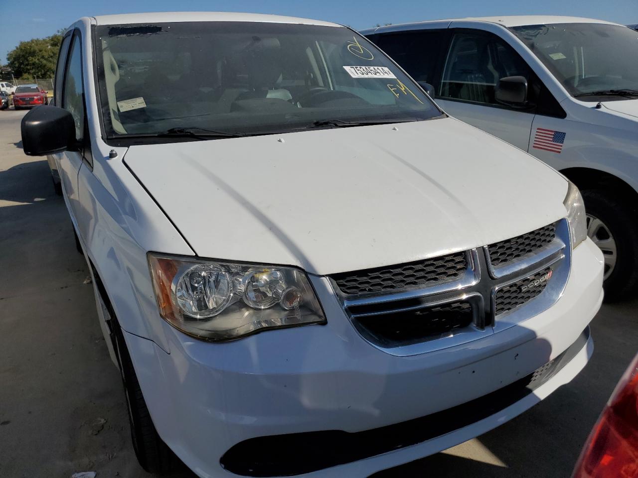 2017 Dodge Caravan - Image 5