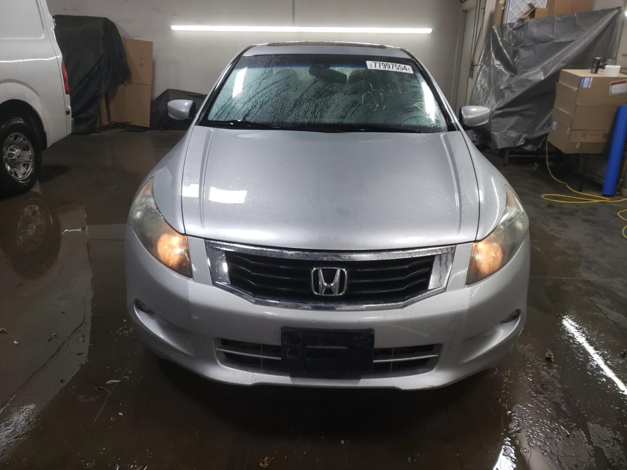2009 Honda Accord - Image 5