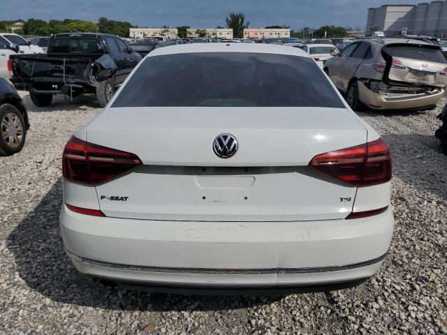  VOLKSWAGEN PASSAT 2018 Белый