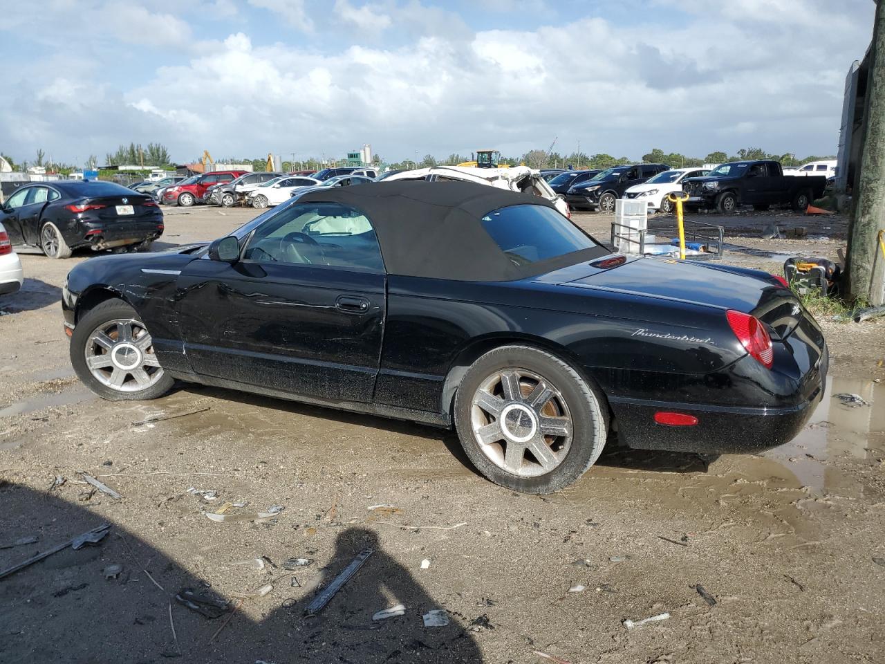 2005 Ford Thunderbird - Image 2