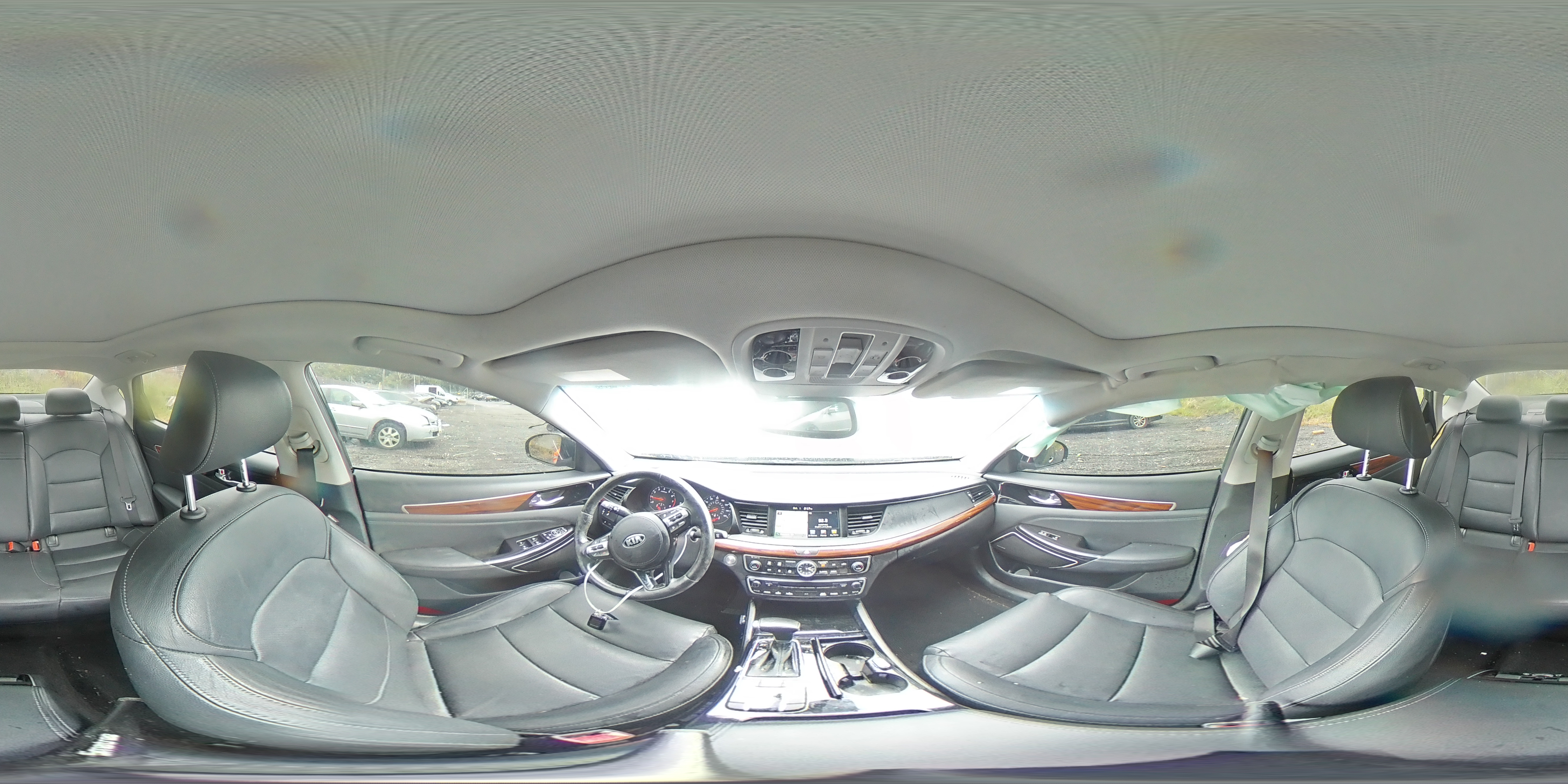 2018 Kia Cadenza - Image 12