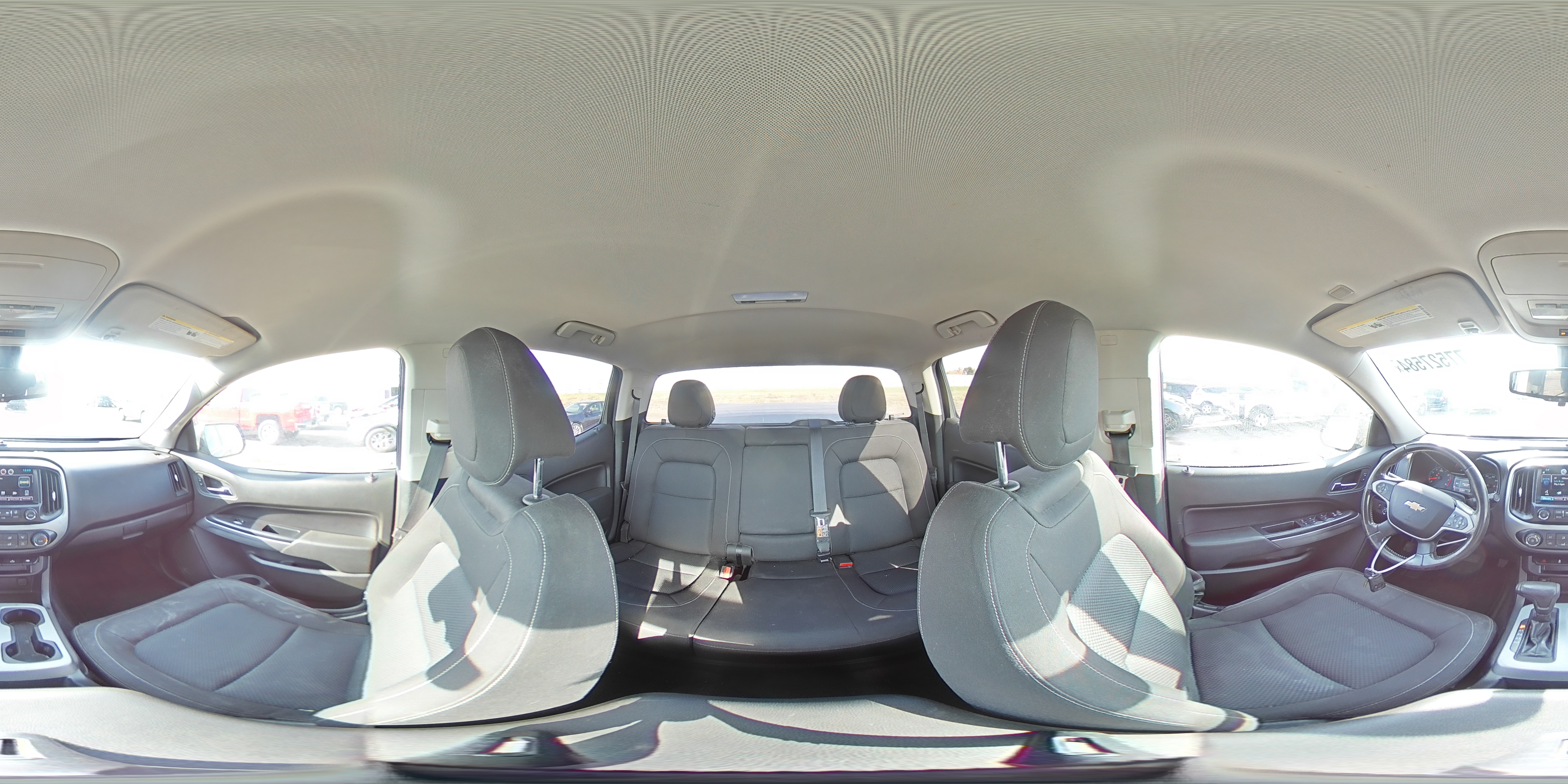 2015 Chevrolet Colorado - Image 12