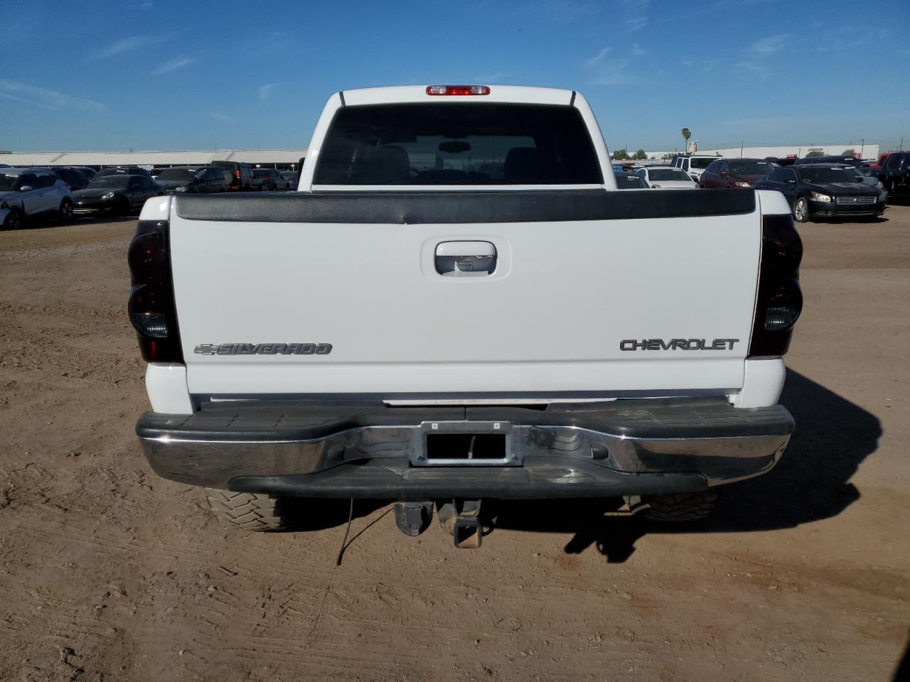 2005 Chevrolet Silverado K2500 Heavy Duty VIN: 1GCHK23225F928676 Lot: 77489254