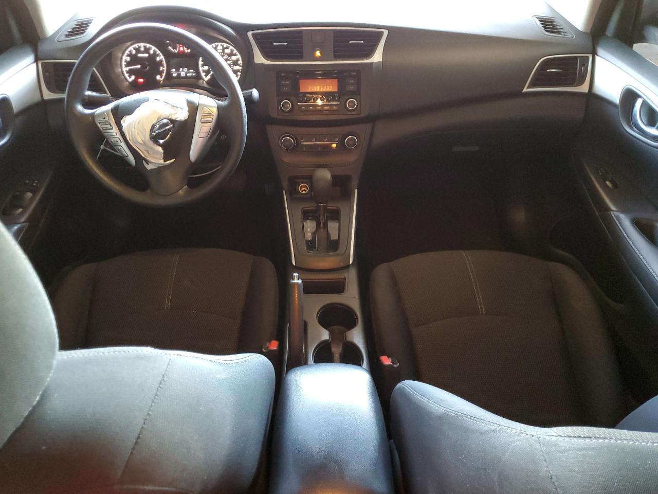 2016 Nissan Sentra - Image 8