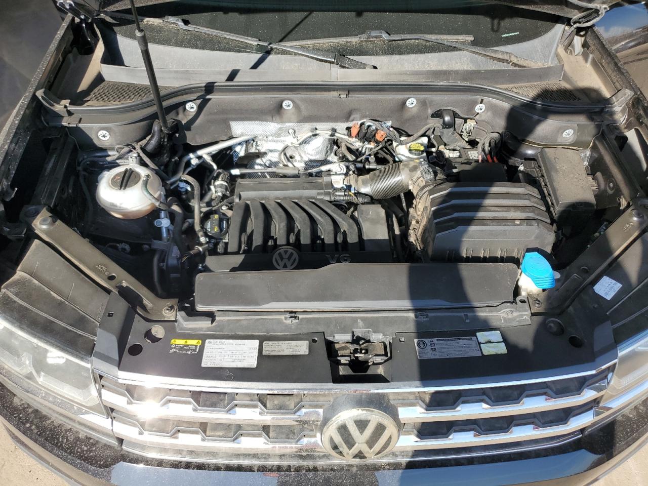 1V2ER2CA8JC514317 2018 Volkswagen Atlas Sel