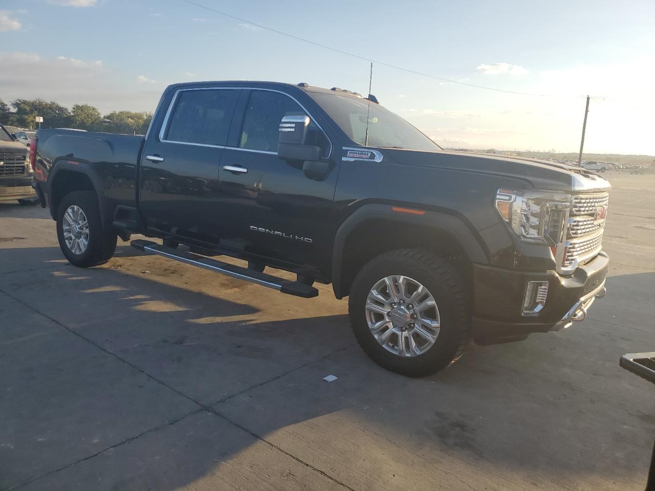 2021 GMC Sierra - Image 4