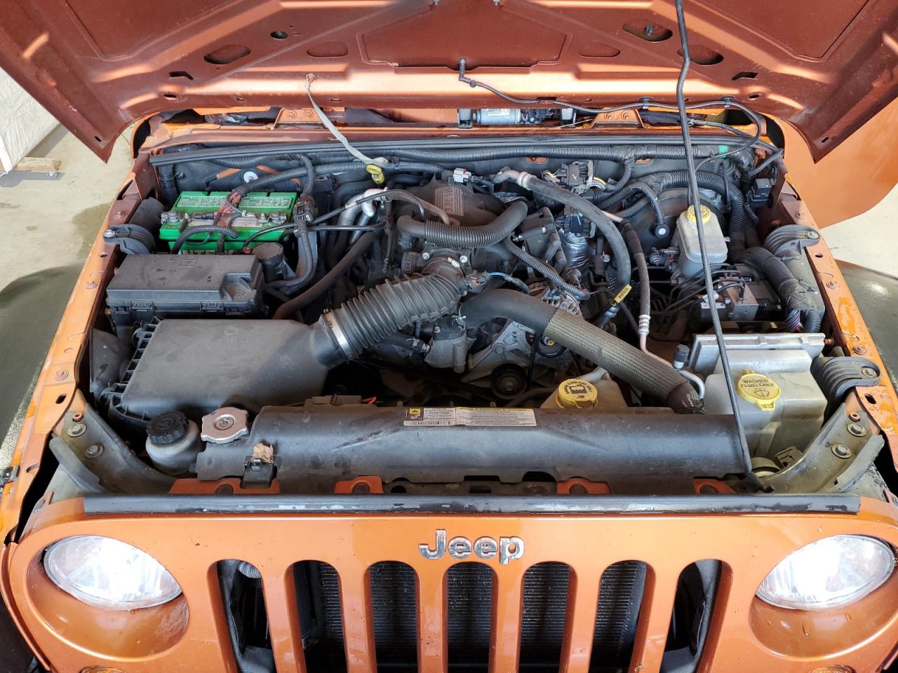 1J4BA3H16AL198727 2010 Jeep Wrangler Unlimited Sport