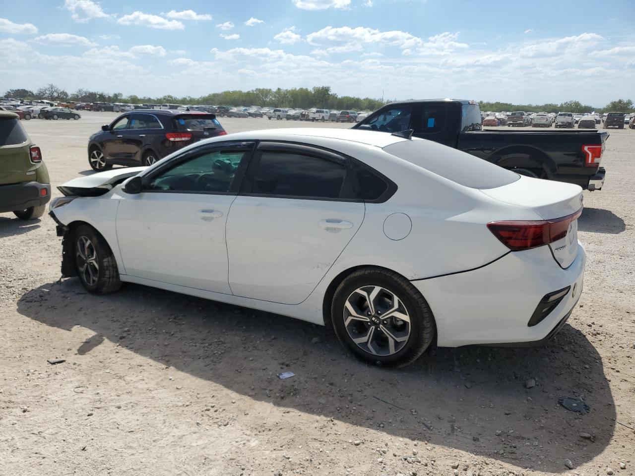 2020 Kia Forte - Image 2