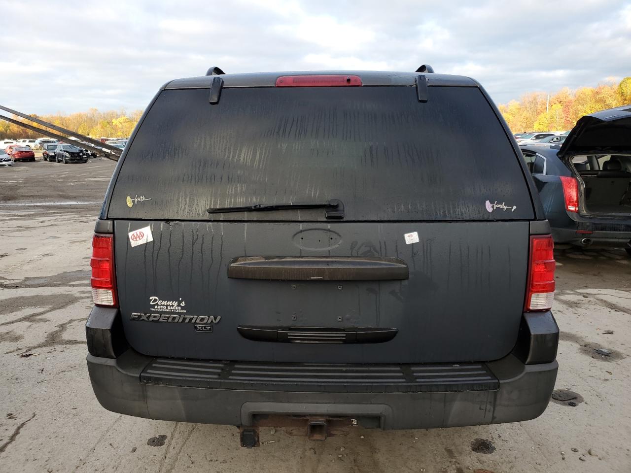 1FMPU16505LA15384 2005 Ford Expedition Xlt