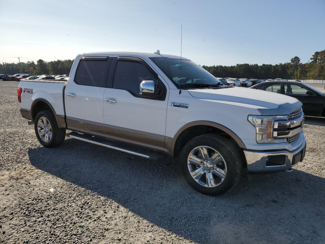 VIN 1FTEW1E55JKC06600 2018 FORD F-150 no.4