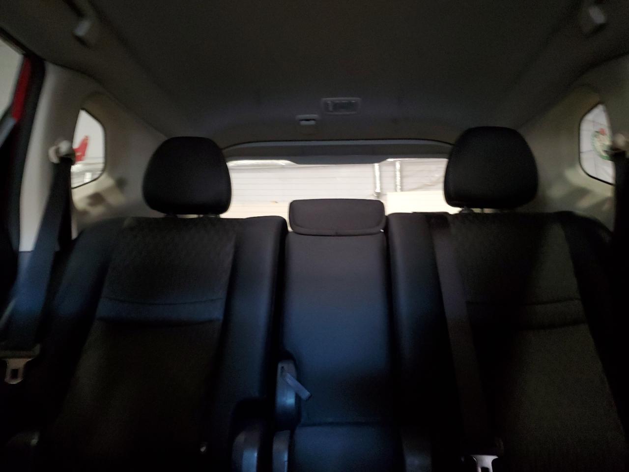 2017 Nissan Rogue - Image 10