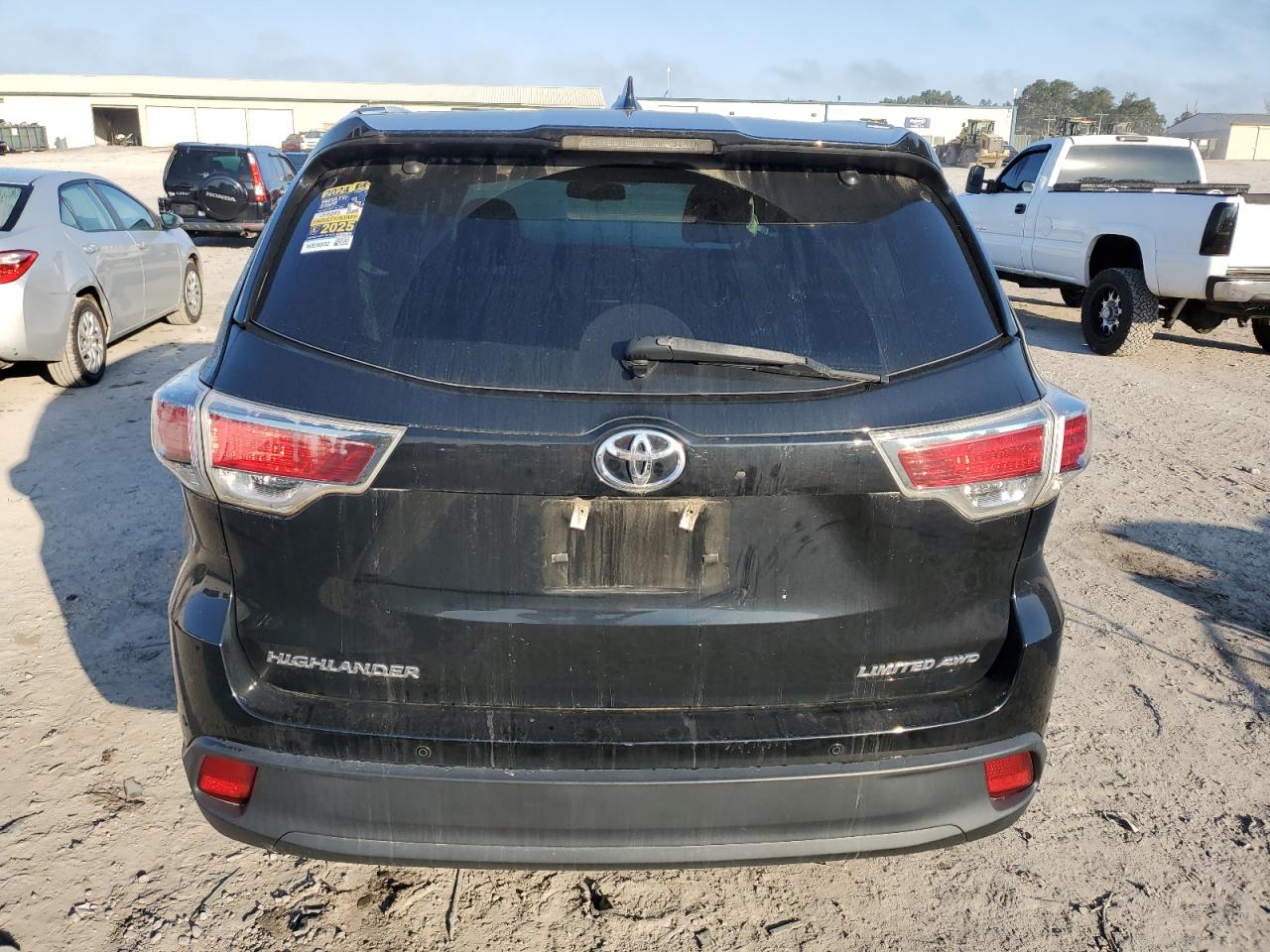 5TDDKRFH3GS352235 2016 Toyota Highlander Limited