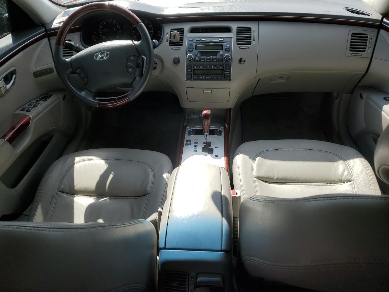 2007 Hyundai Azera Se VIN: KMHFC46F47A188669 Lot: 74932674