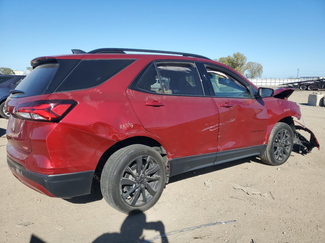 VIN 2GNAXMEV2N6114924 2022 CHEVROLET EQUINOX no.3