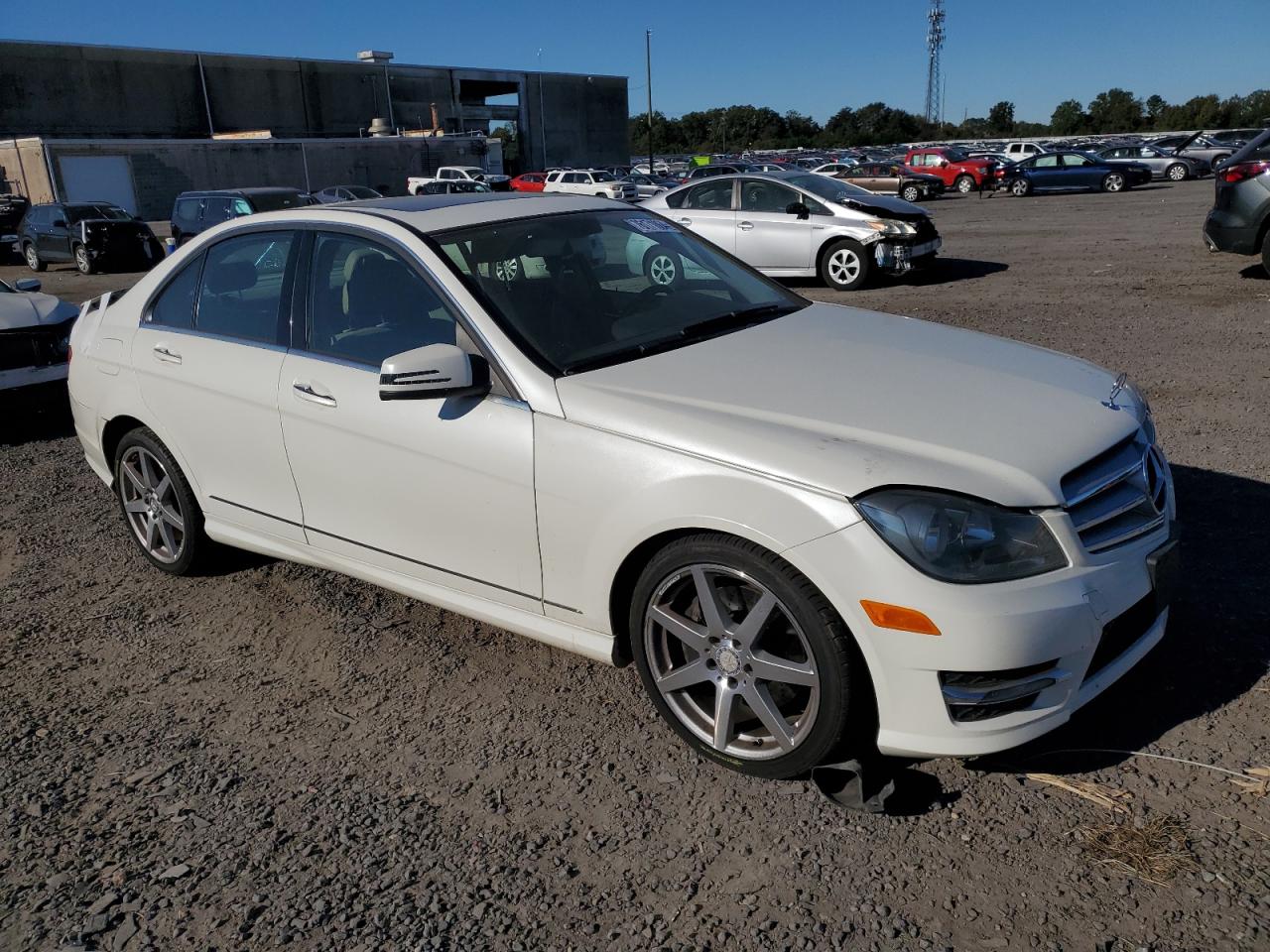 VIN WDDGF8AB2DR287733 2013 MERCEDES-BENZ C-CLASS no.4