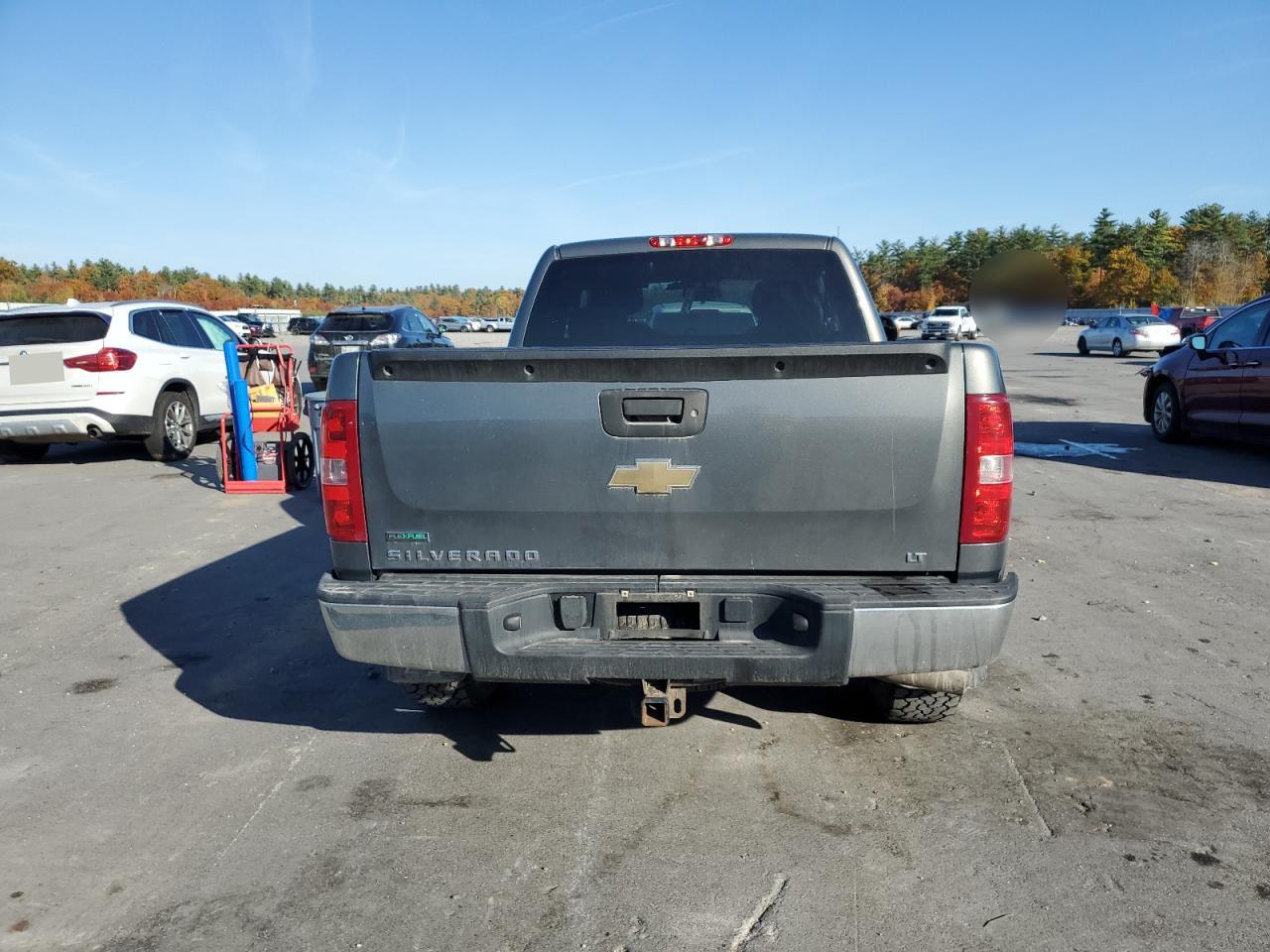 2011 Chevrolet Silverado - Image 6